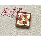 Bouton bois peint mini patch hexagone